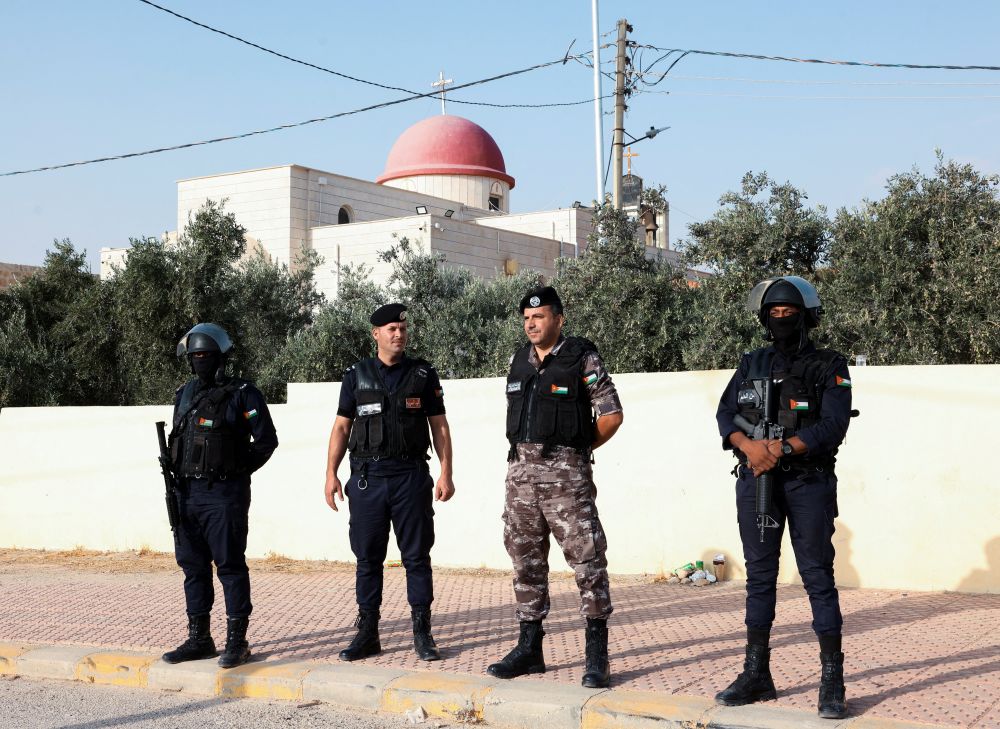 هجوم إرهابي يستهدف كنيسة القديس جاورجيوس في الأردن