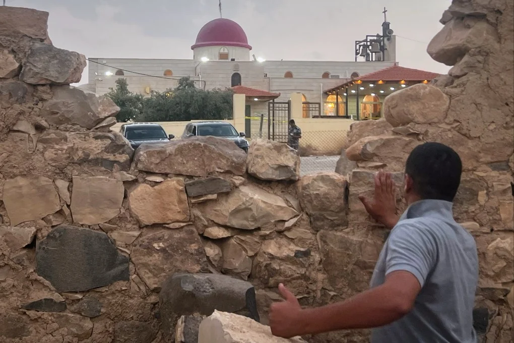 هجوم مسلح يستهدف جنازة في قرية حمود بالأردن